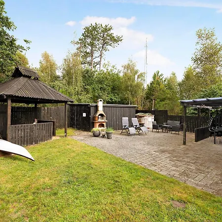 Holiday home Awesome In With 4 Bedrooms And Wifi *